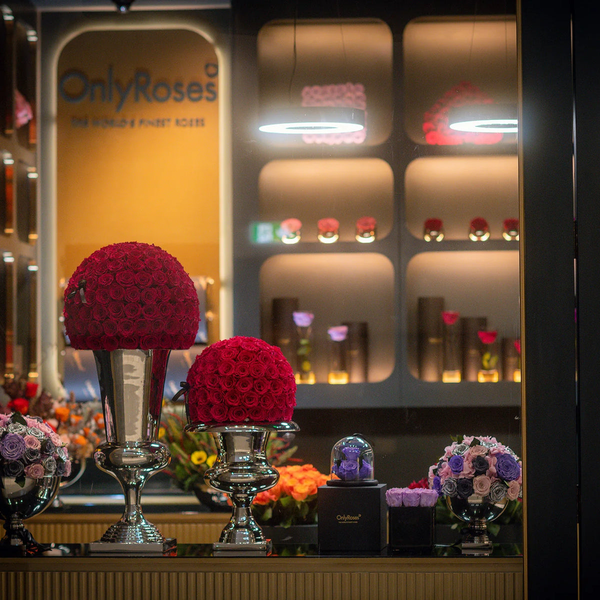 Bespoke Roses – Designed for Your Vase | OnlyRoses KSA